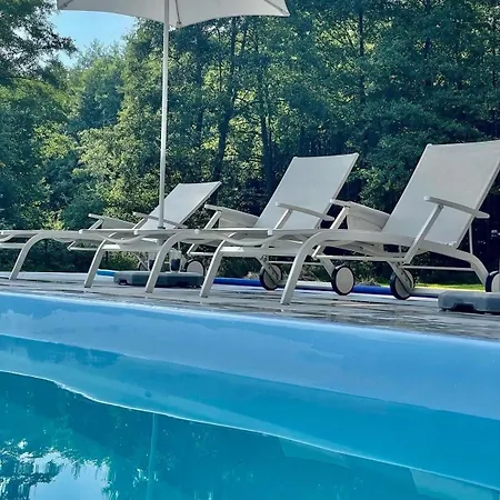 Дом отдыха Dom Pod Lasem Z Prywatnym Basenem I Balia *