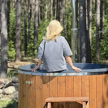 Dom Pod Lasem Z Prywatnym Basenem I Balia Дом отдыха *