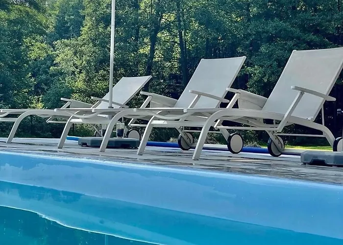 Дом отдыха Dom Pod Lasem Z Prywatnym Basenem I Balia *