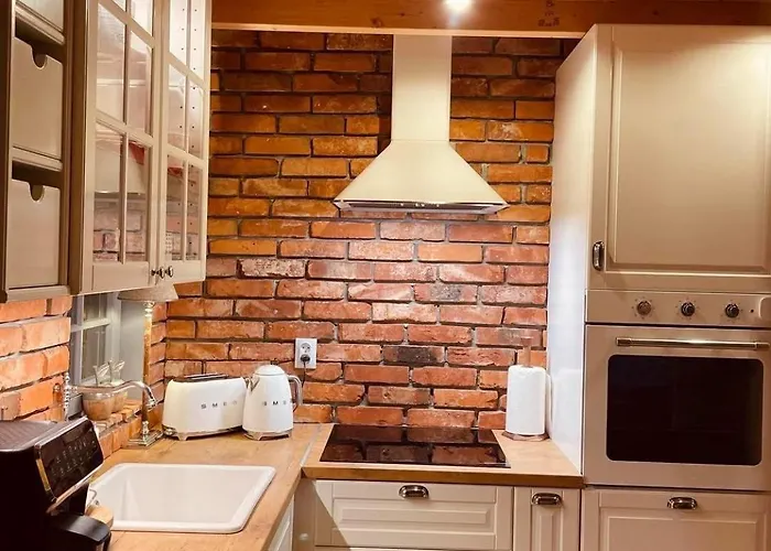 Dom Pod Lasem Z Prywatnym Basenem I Balia Дом отдыха Dominikowo