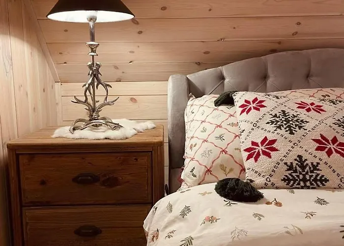 Dom Pod Lasem Z Prywatnym Basenem I Balia Дом отдыха *