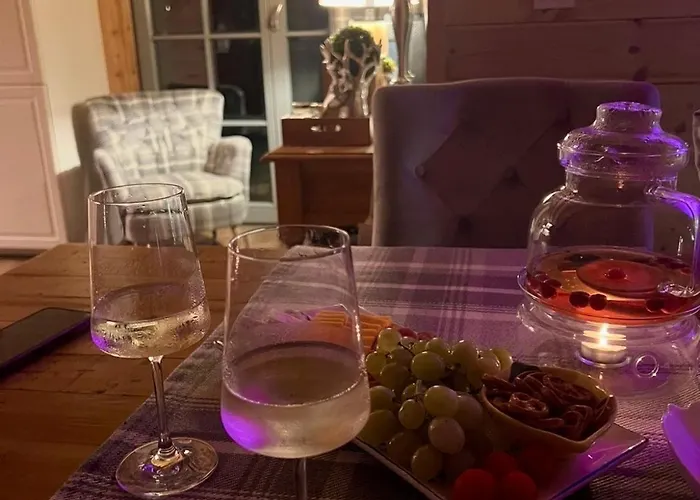 Дом отдыха Dom Pod Lasem Z Prywatnym Basenem I Balia