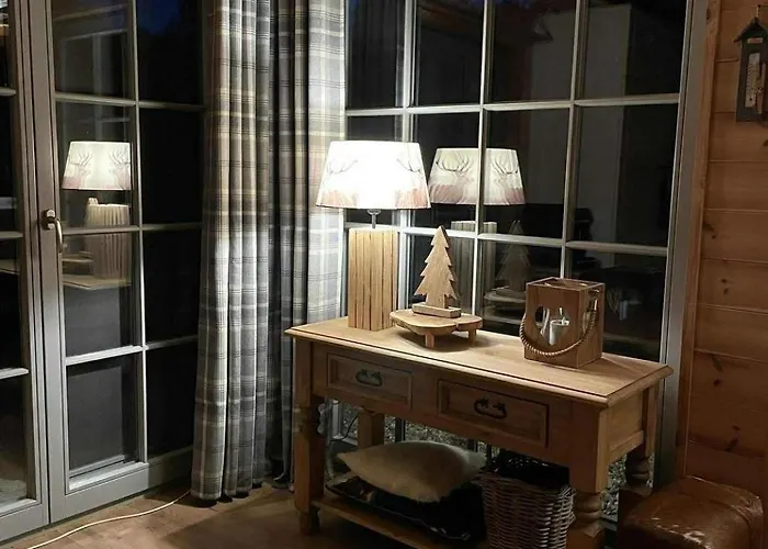 Dom Pod Lasem Z Prywatnym Basenem I Balia Дом отдыха *